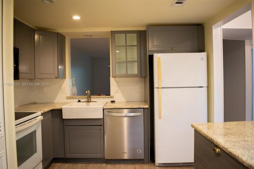 Residential complexes in Margate, Broward County