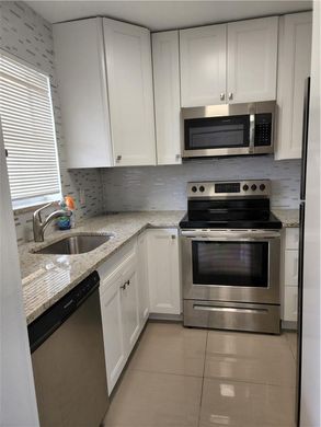 مجمع شقق ﻓﻲ Boca Raton, Palm Beach County