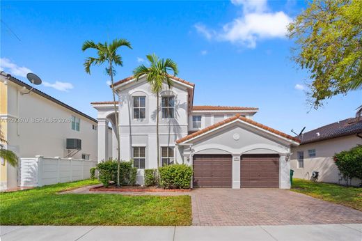 Villa - Hialeah, Miami-Dade County