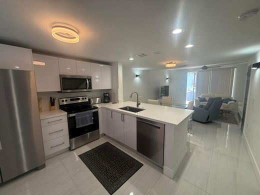 Townhouse in Boca Raton, Palm Beach