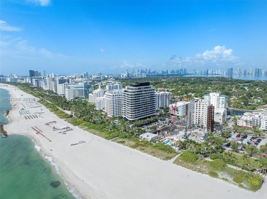 Residential complexes in Miami Beach, Miami-Dade