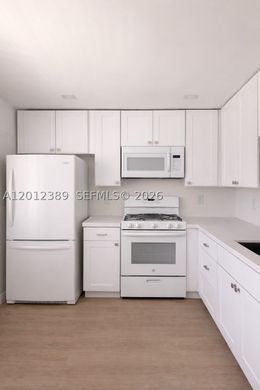 Жилой комплекс, Hallandale Beach, Broward County