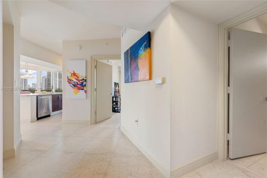 Complexes résidentiels à Aventura, Comté de Miami-Dade