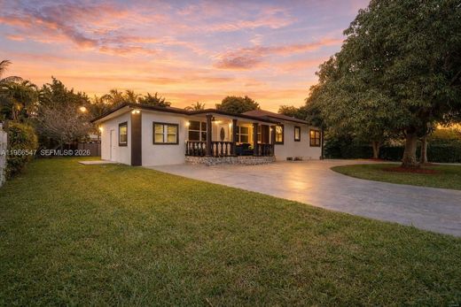 Villa in North Miami, Miami-Dade
