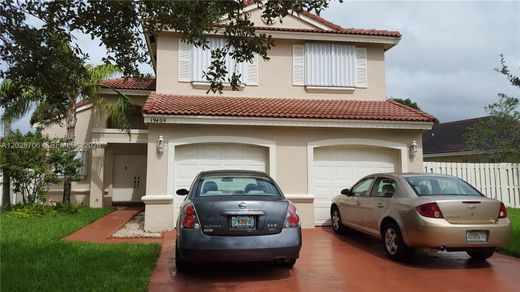 Villa in Pembroke Pines, Broward County