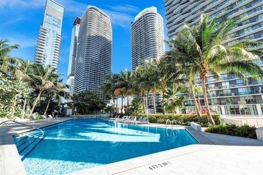 Kamienica w Miami, Miami-Dade County