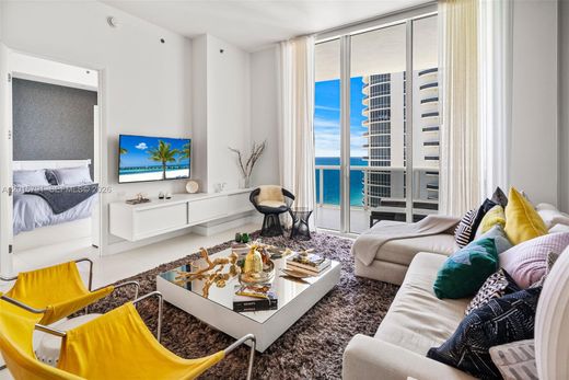 Residential complexes in Sunny Isles Beach, Miami-Dade