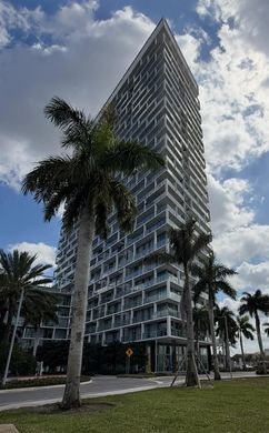 Residential complexes in Sunrise, Broward County