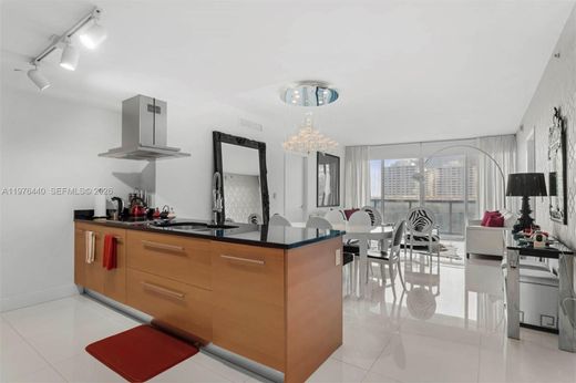 Residential complexes in Miami, Miami-Dade