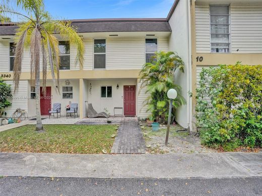 Townhouse in Hollywood, Broward County