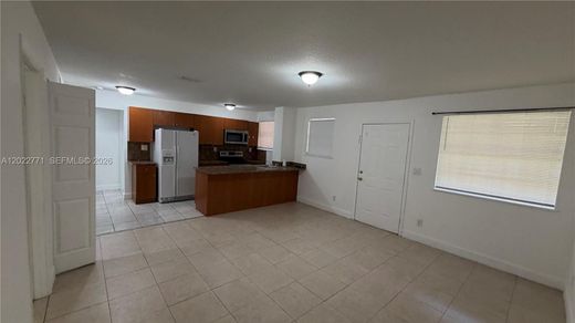 Complexes résidentiels à Opa-locka North  (historical), Comté de Miami-Dade