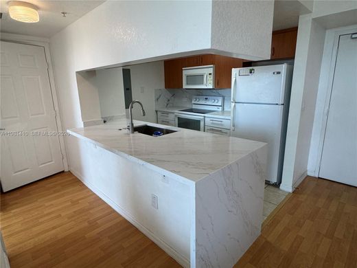 Komplex apartman Miami, Miami-Dade County