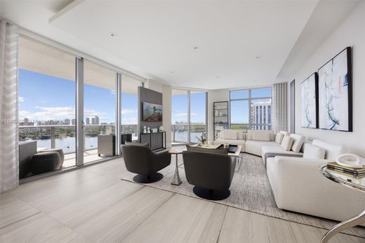 Complesso residenziale a North Miami Beach, Miami-Dade County