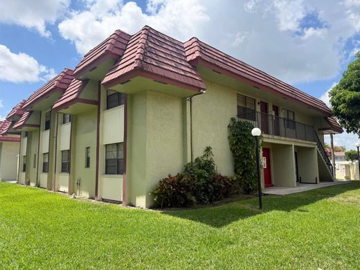 Residential complexes in Coral Springs, Broward County