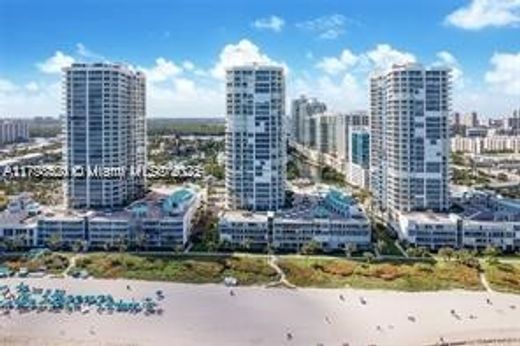 Residential complexes in Sunny Isles Beach, Miami-Dade