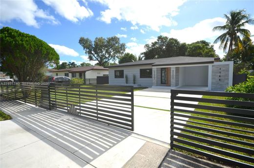 North Miami, Miami-Dade Countyのヴィラ