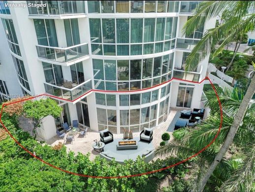 Residential complexes in Sunny Isles Beach, Miami-Dade