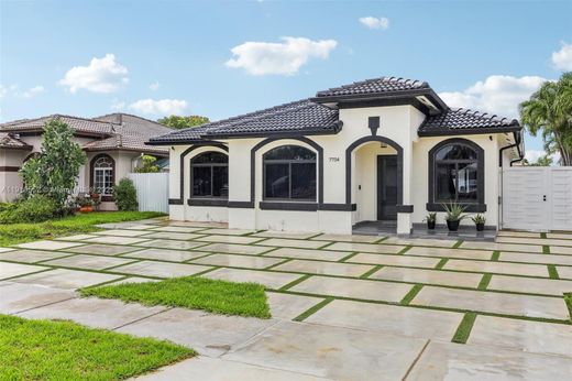 ハイアリア, Miami-Dade Countyのヴィラ