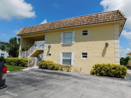 Residential complexes in North Palm Beach, Palm Beach