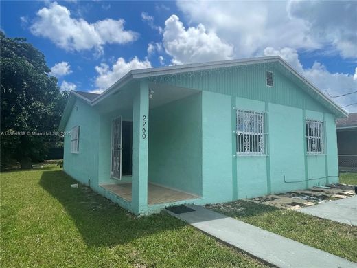 Villa in Miami Heights Trailer Park, Miami-Dade