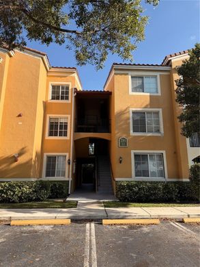 Residential complexes in Miramar, Broward County