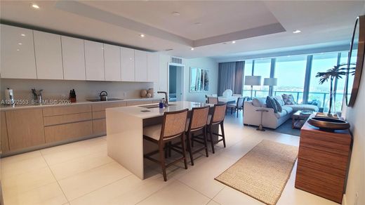 Complexes résidentiels à Palm Beach Shores, Comté de Palm Beach