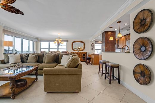 Pompano Beach, Broward Countyのアパートメント・コンプレックス