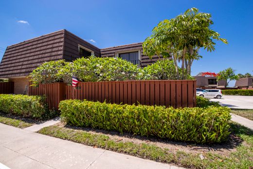 Townhouse in Jupiter, Palm Beach