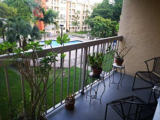 Residential complexes in Miami Springs, Miami-Dade