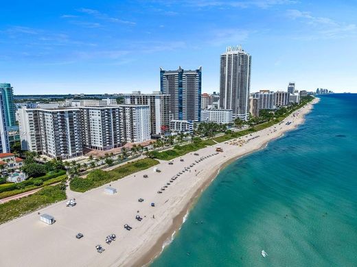 Miami Beach, Miami-Dade Countyのアパートメント・コンプレックス