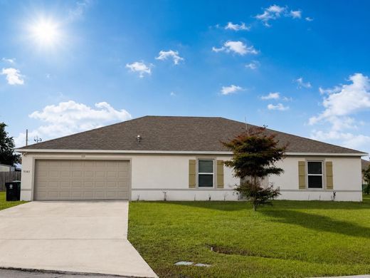 Villa in Port Saint Lucie, Saint Lucie County