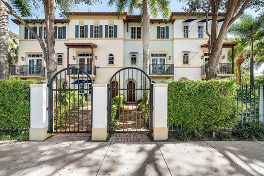 Townhouse in Boynton Beach, Palm Beach