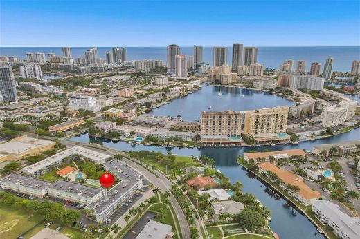 Residential complexes in Hallandale, Broward County