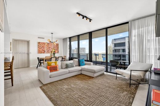 Residential complexes in Miami, Miami-Dade