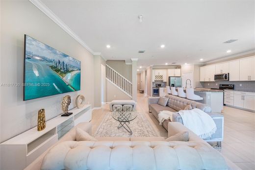 Villa - Tamarac, Broward County