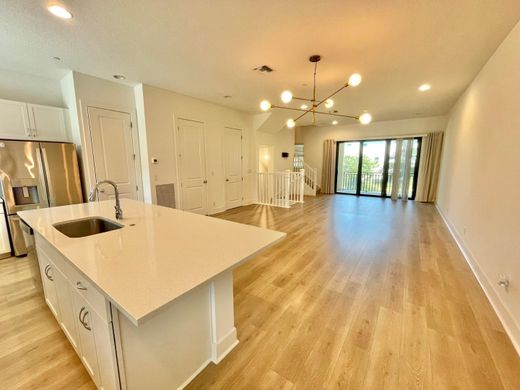 Townhouse in Palm Beach Gardens, Palm Beach