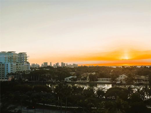 Komplex apartman Miami Beach, Miami-Dade County