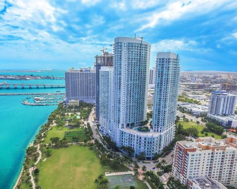 Complesso residenziale a Miami, Miami-Dade County
