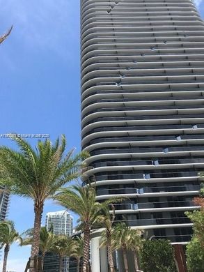 Residential complexes in Miami, Miami-Dade