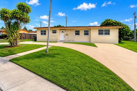 Villa - Miami, Miami-Dade County