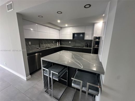 公寓楼  Hallandale Beach, Broward County