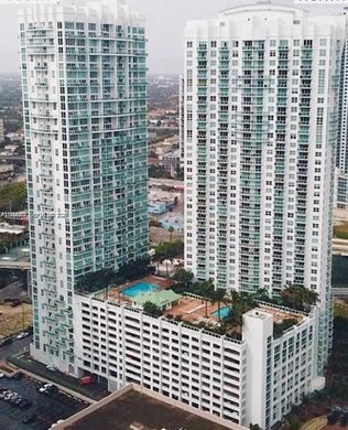 Residential complexes in Miami, Miami-Dade