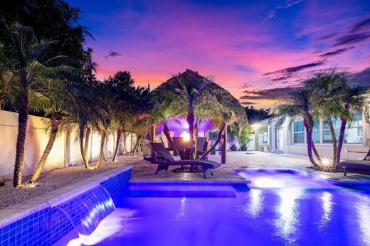 Villa in Lake Clarke Shores, Palm Beach