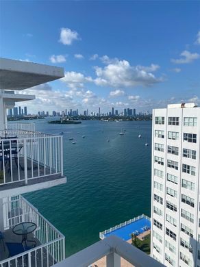 Complesso residenziale a Miami Beach, Miami-Dade County