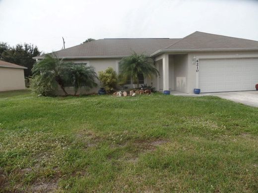 Villa in Port Saint Lucie, Saint Lucie County