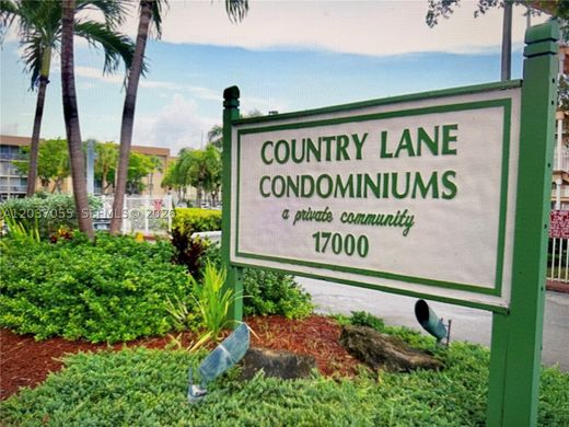 Residential complexes in Hialeah, Miami-Dade
