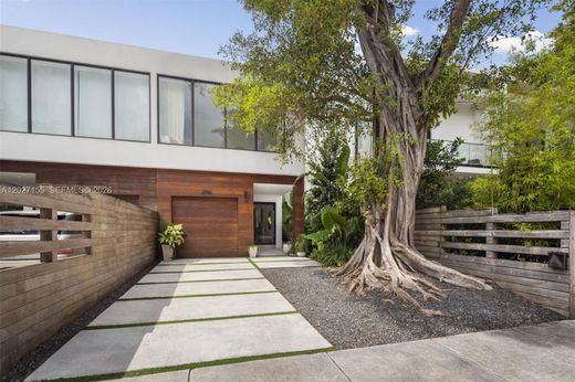 Townhouse in Coconut Grove, Miami-Dade