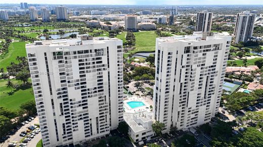 Residential complexes in Aventura, Miami-Dade