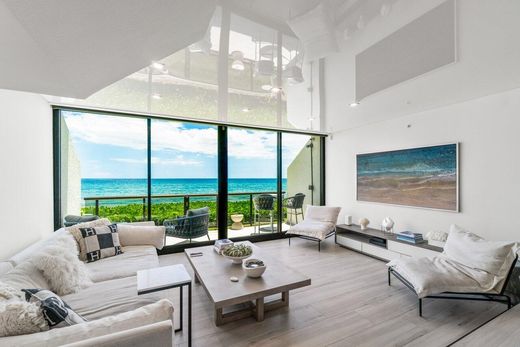 Townhouse in Highland Beach, Palm Beach