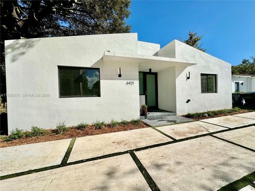 Villa - South Miami, Miami-Dade County